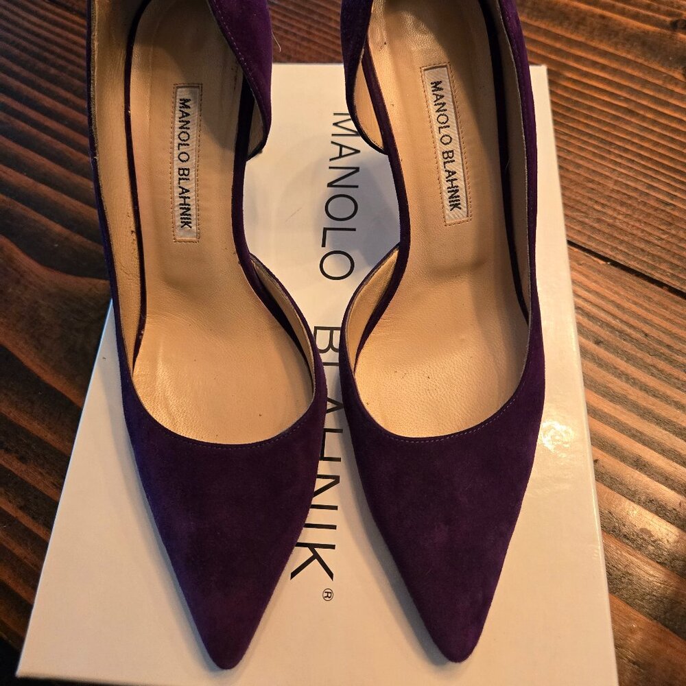 Manolo Blahnik Collina size 37.5